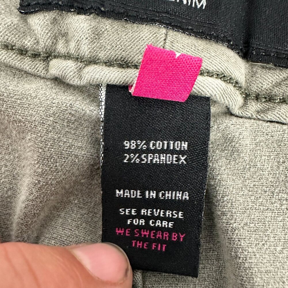 Torrid Denim Womens Size 22 Khaki Pants Embroidered Trim Casual - Picture 6 of 9